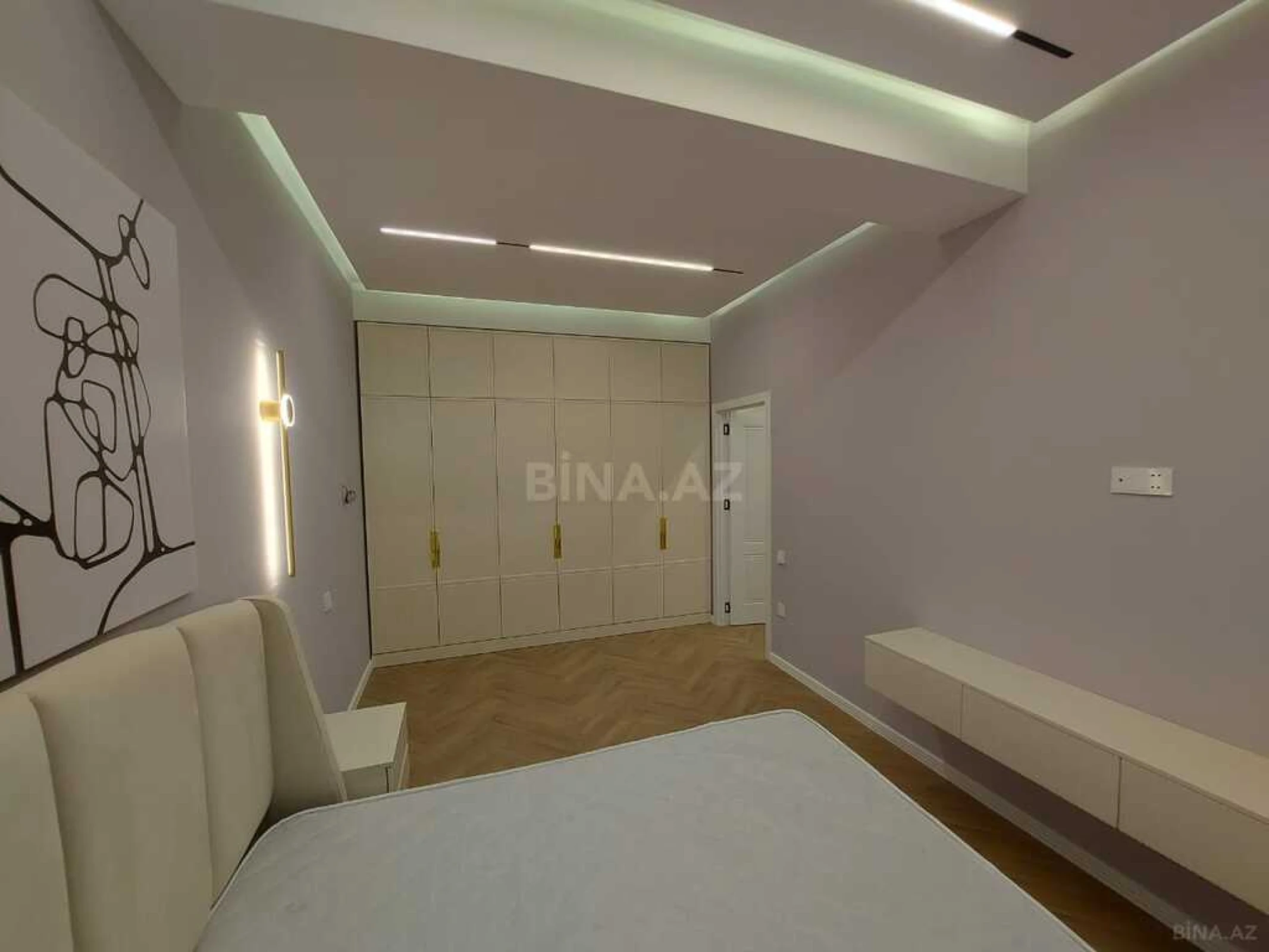 Kirayə verilir 2 otaqlı mənzil 80 m²