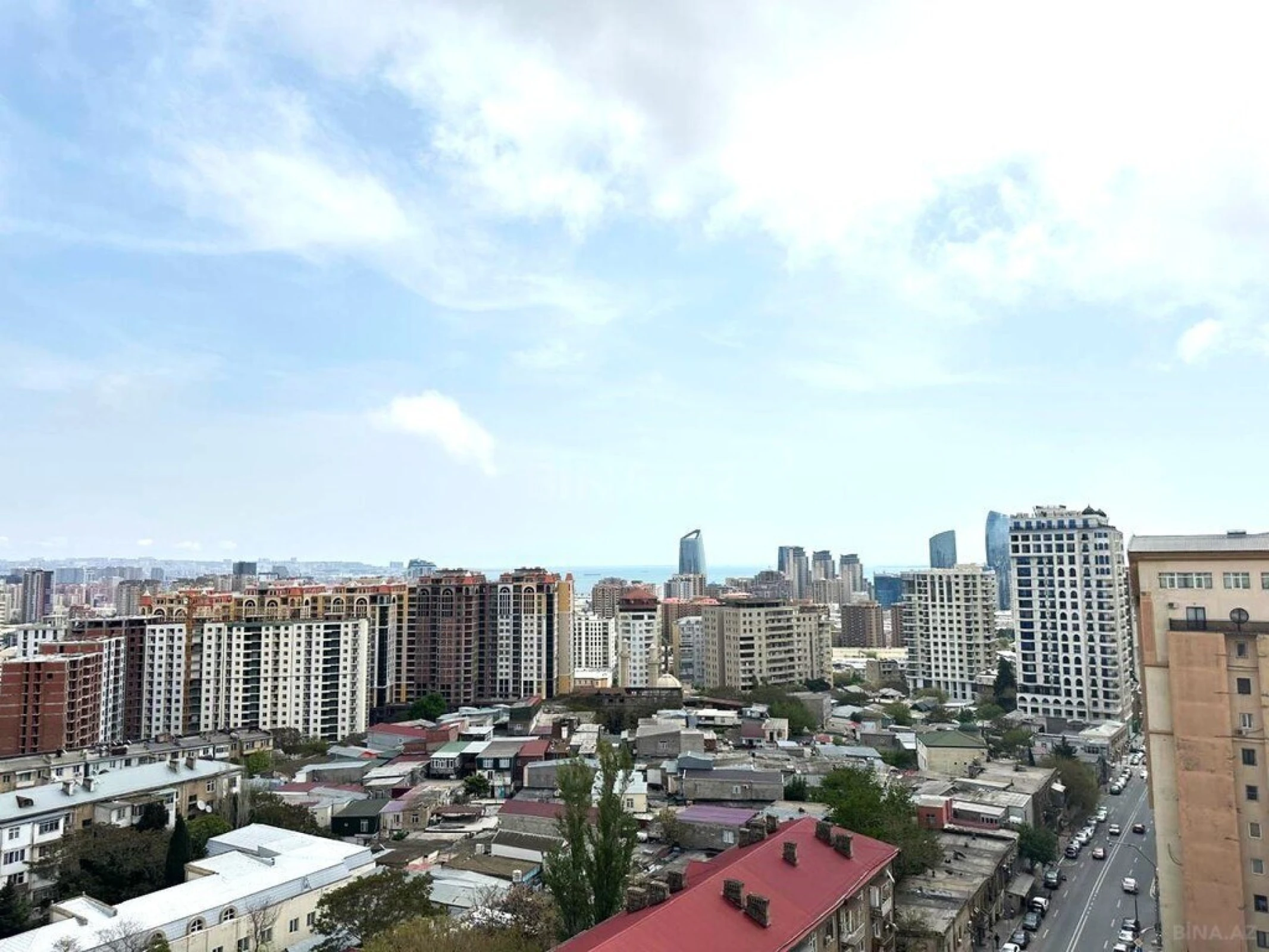 Satılır 3 otaqlı mənzil 100 m²