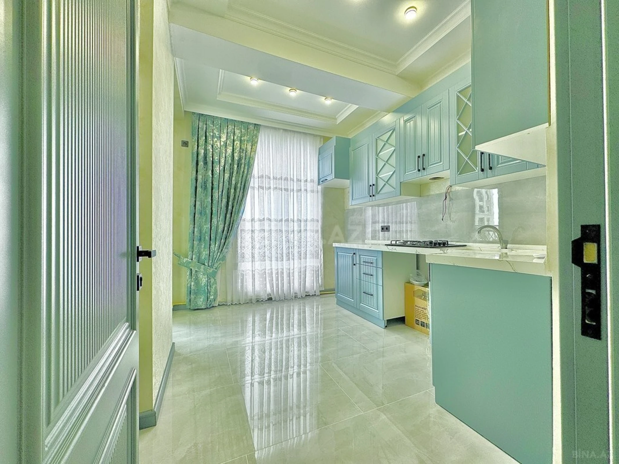 Satılır 3 otaqlı mənzil 92 m²