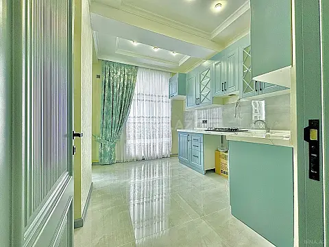 Satılır 3 otaqlı mənzil 92 m²