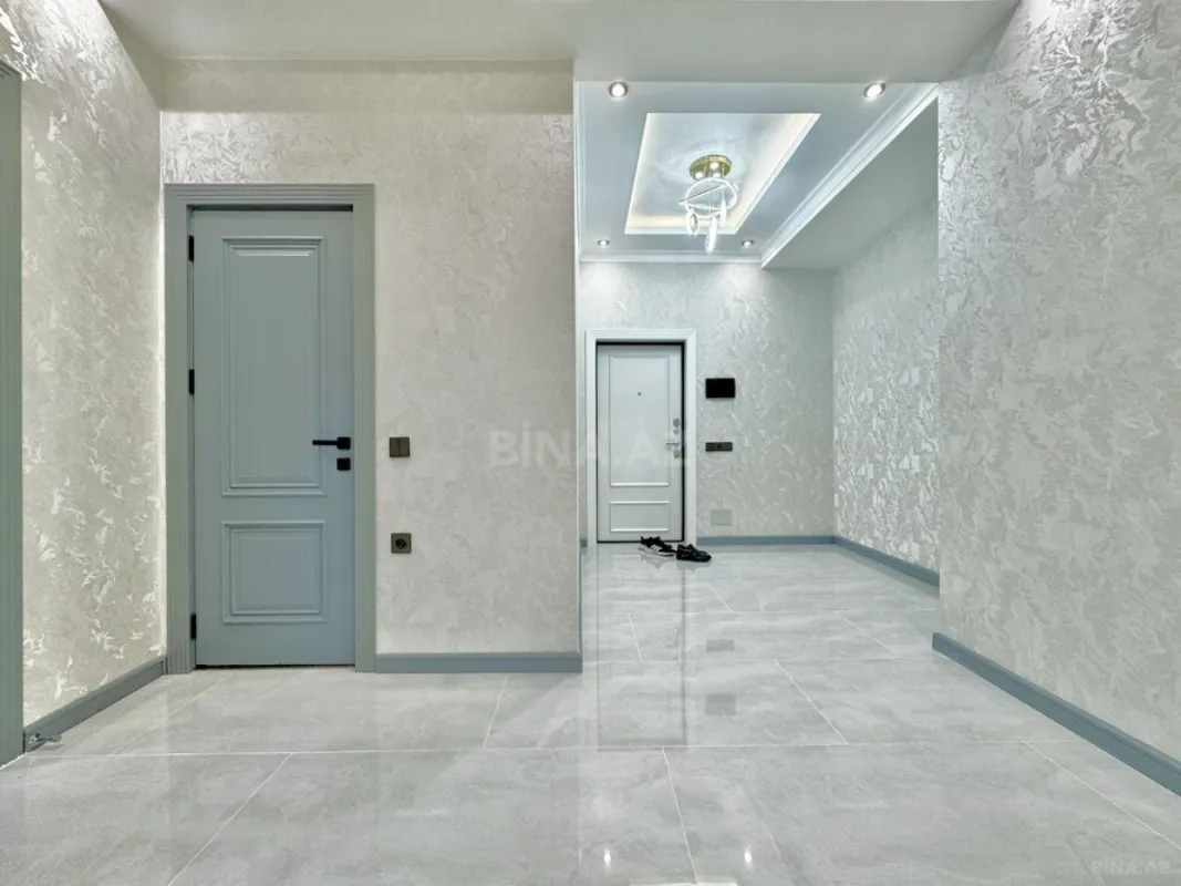 Satılır 3 otaqlı mənzil 92 m²