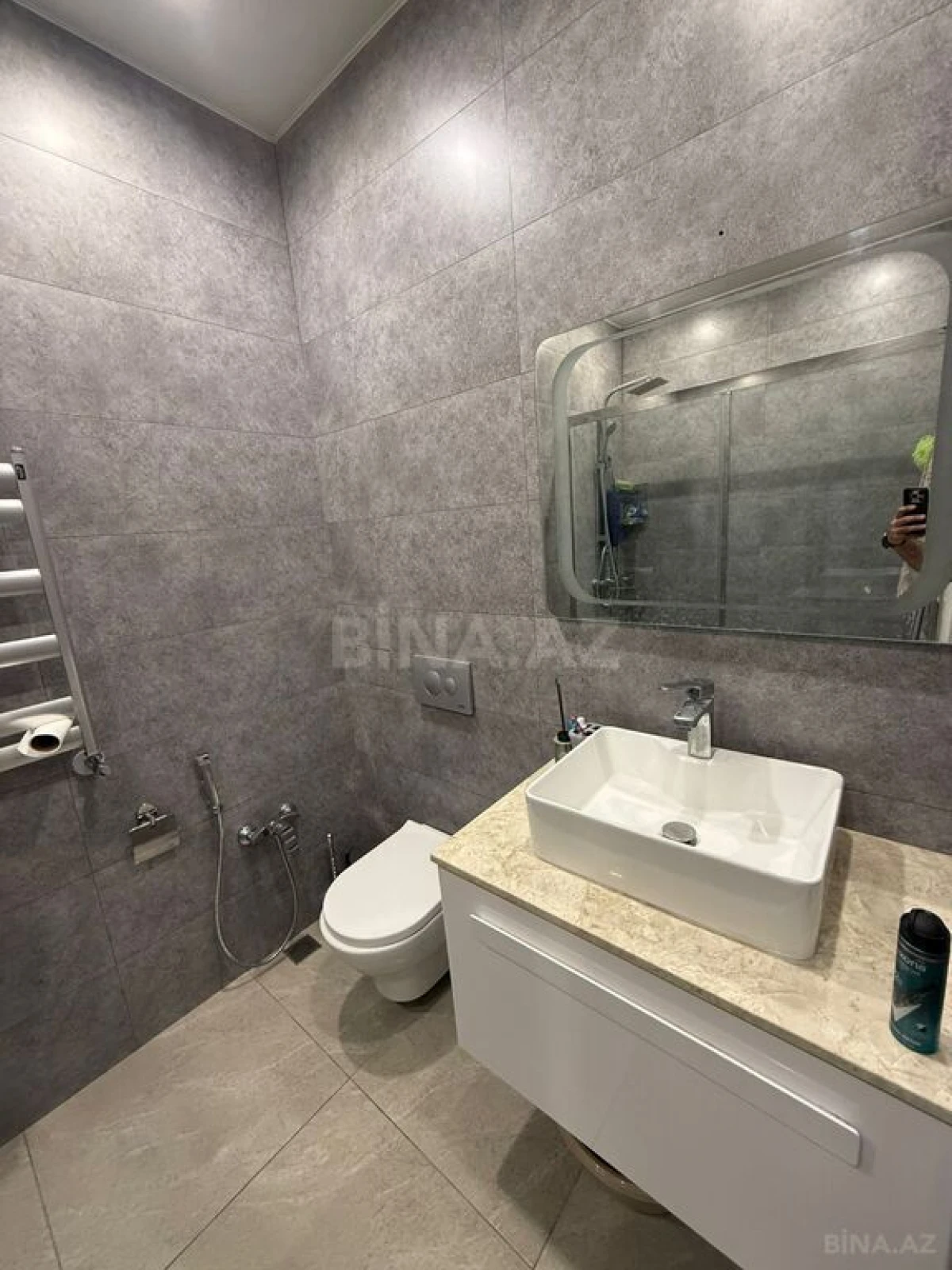 Kirayə verilir 2 otaqlı mənzil 60 m²