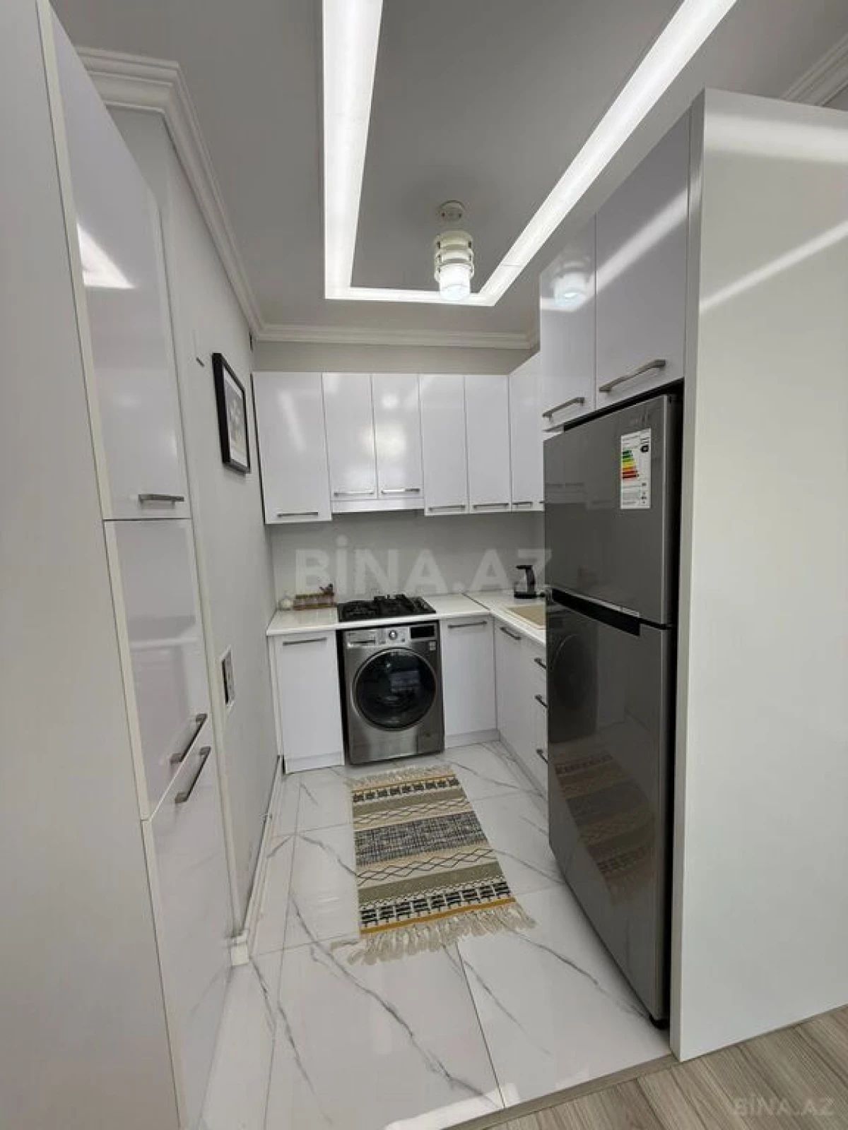 Kirayə verilir 2 otaqlı mənzil 60 m²