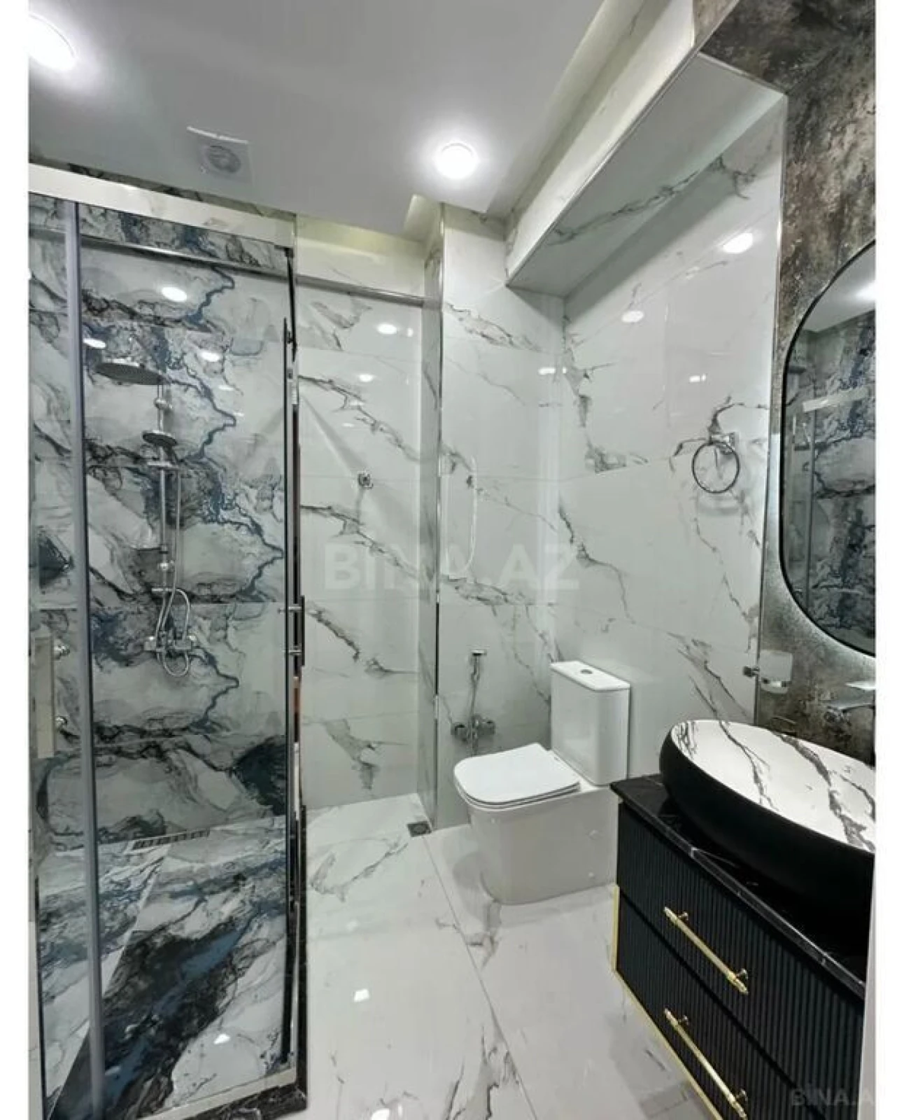 Satılır 3 otaqlı mənzil 128 m²