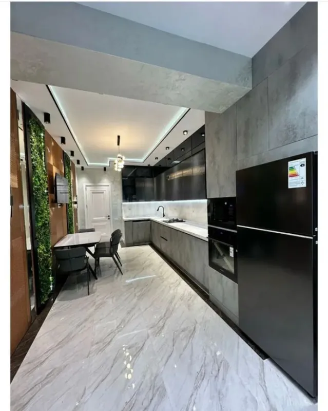 Satılır 3 otaqlı mənzil 128 m²
