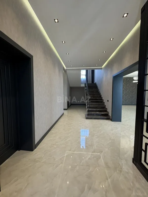 Satılır 6 otaqlı həyət evi 400 m²