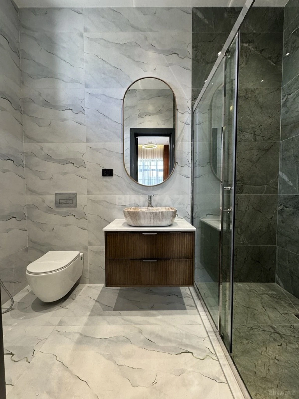 Satılır 6 otaqlı həyət evi 400 m²