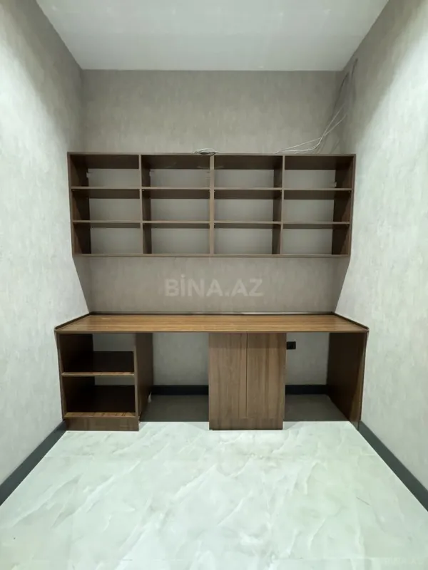 Satılır 6 otaqlı həyət evi 400 m²