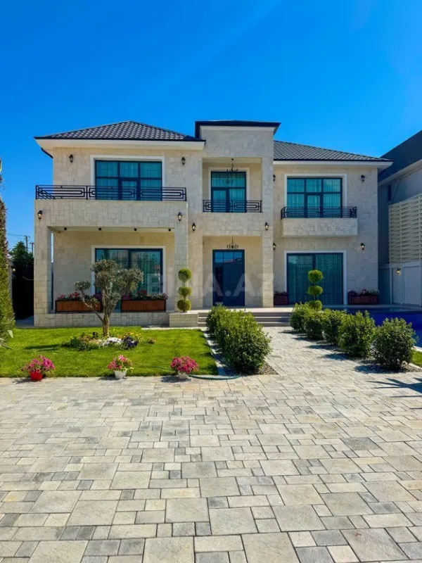 Satılır 6 otaqlı həyət evi 400 m²