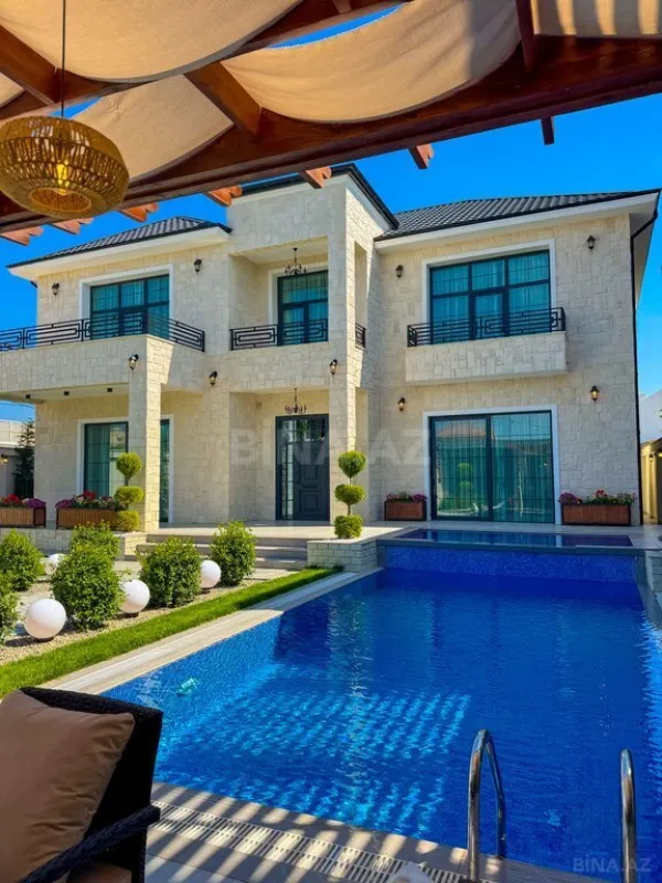 Satılır 6 otaqlı həyət evi 400 m²