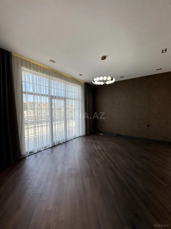 Satılır 6 otaqlı həyət evi 400 m²