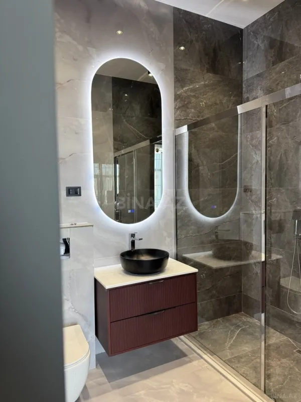 Satılır 6 otaqlı həyət evi 400 m²