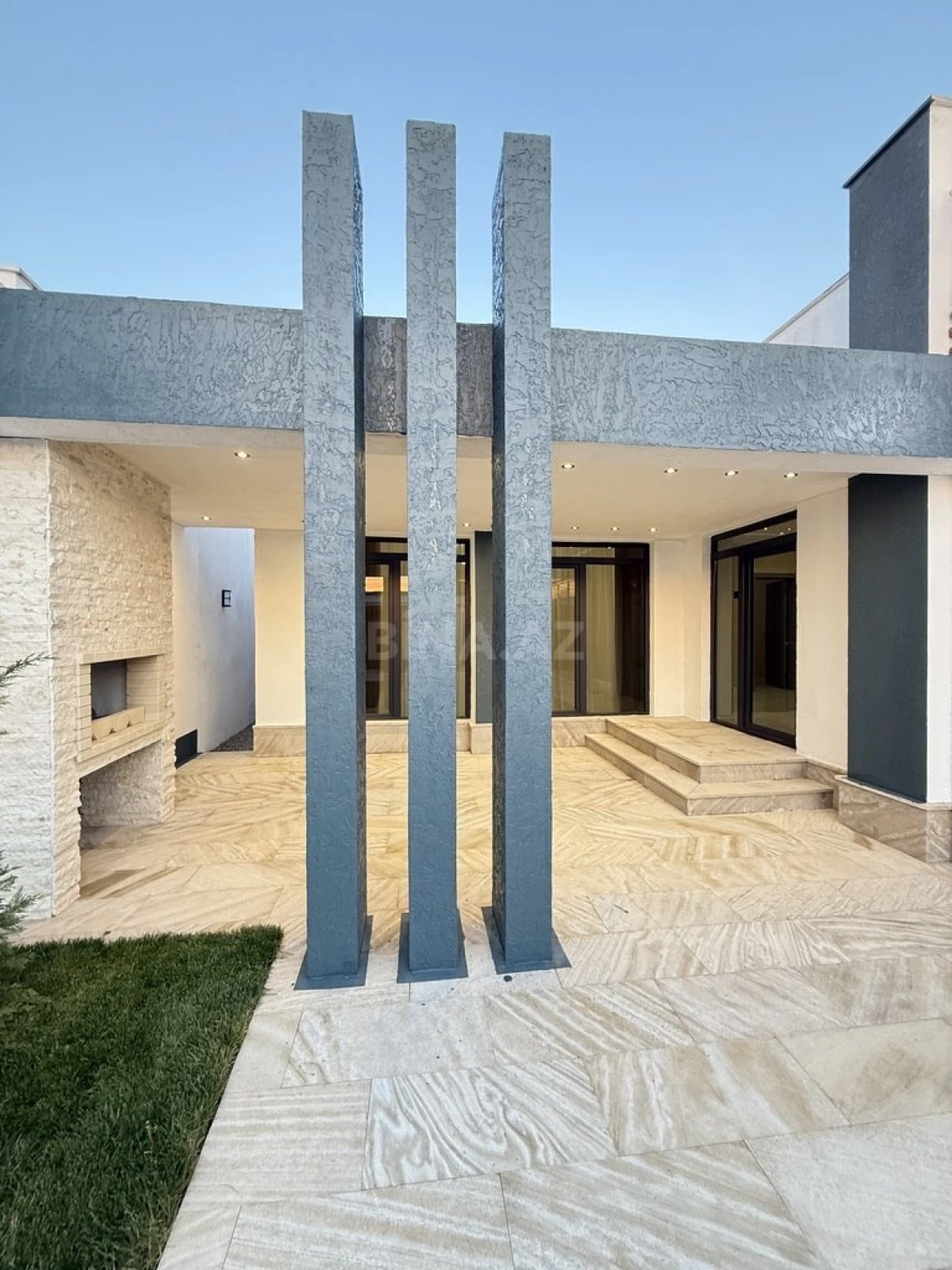 Satılır 4 otaqlı həyət evi 160 m²