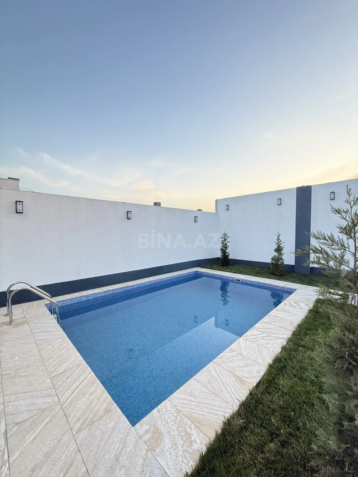 Satılır 4 otaqlı həyət evi 160 m²