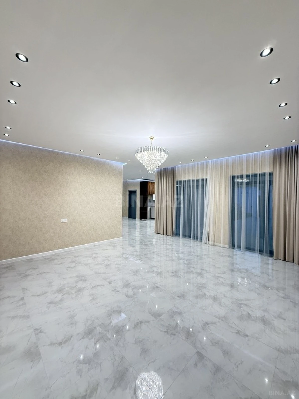 Satılır 4 otaqlı həyət evi 160 m²