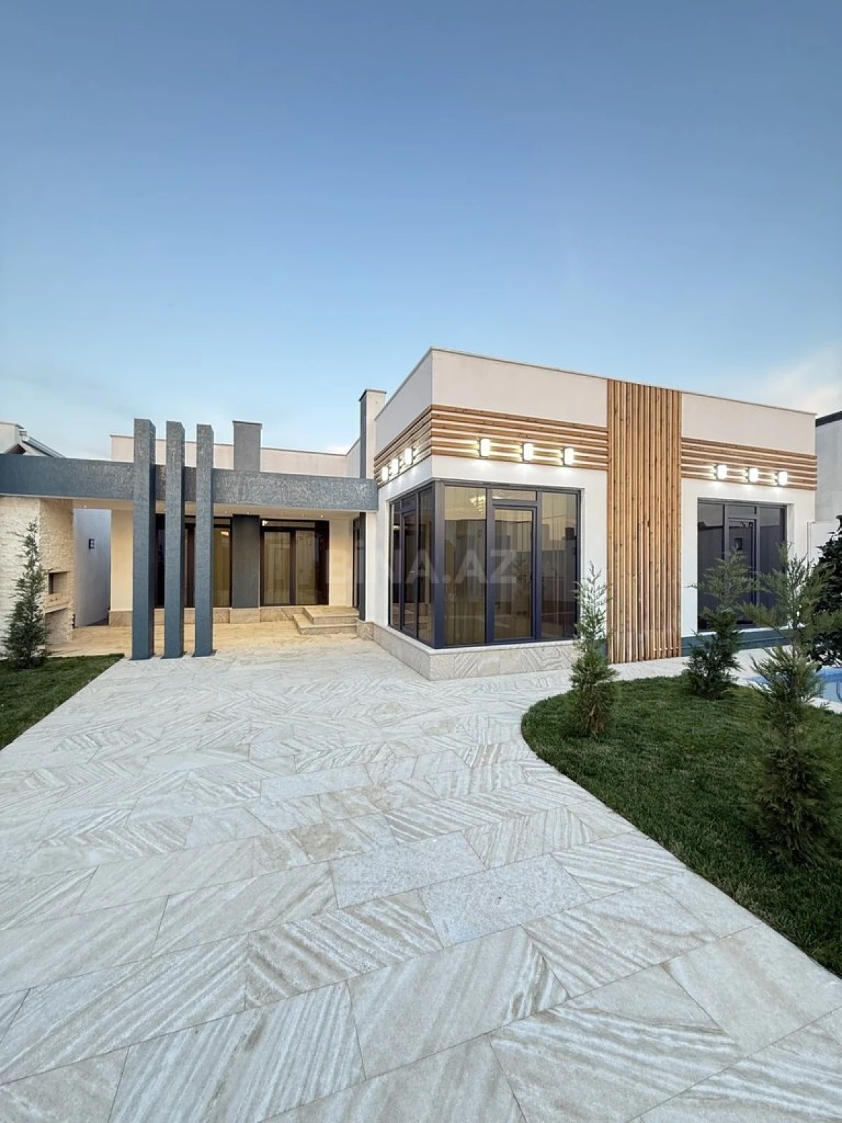 Satılır 4 otaqlı həyət evi 160 m²