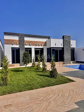 Satılır 4 otaqlı həyət evi 170 m²