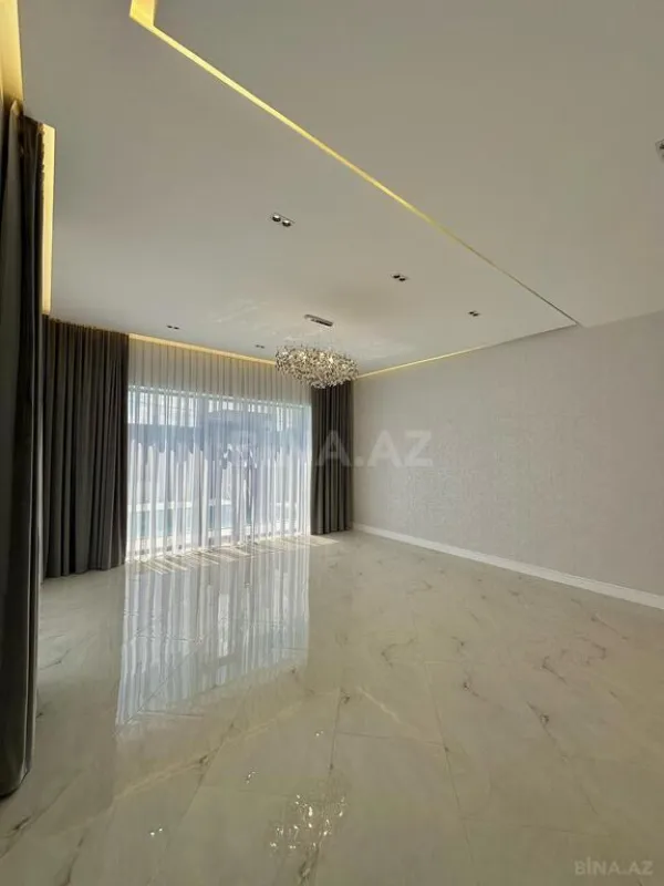 Satılır 5 otaqlı həyət evi 250 m²