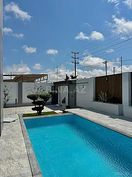 Satılır 5 otaqlı həyət evi 250 m²