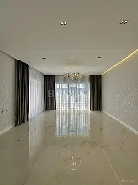 Satılır 5 otaqlı həyət evi 250 m²