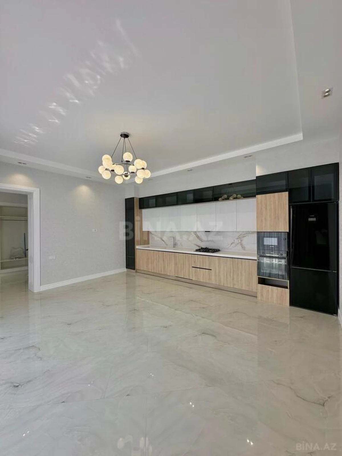 Satılır 5 otaqlı həyət evi 250 m²