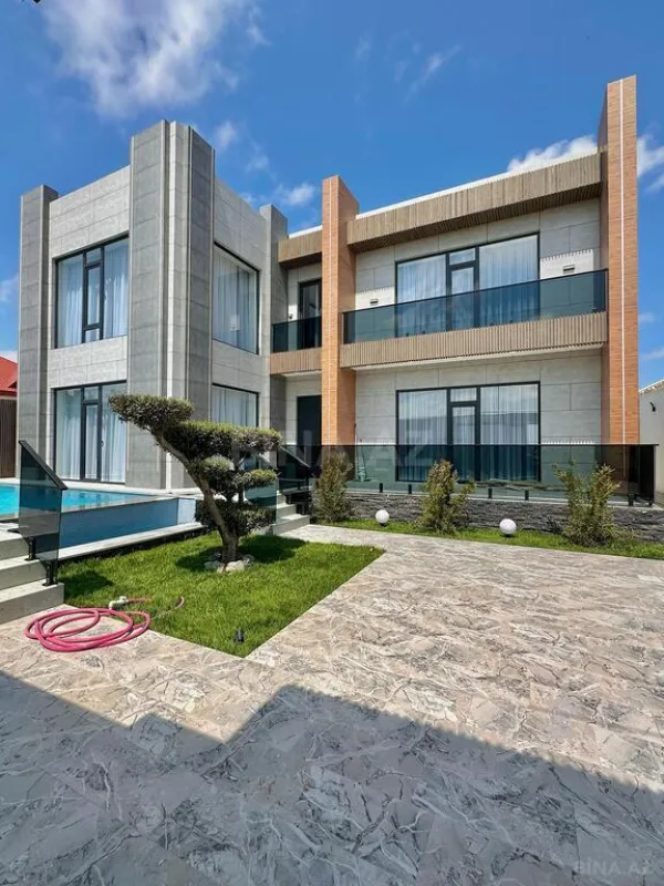 Satılır 5 otaqlı həyət evi 250 m²