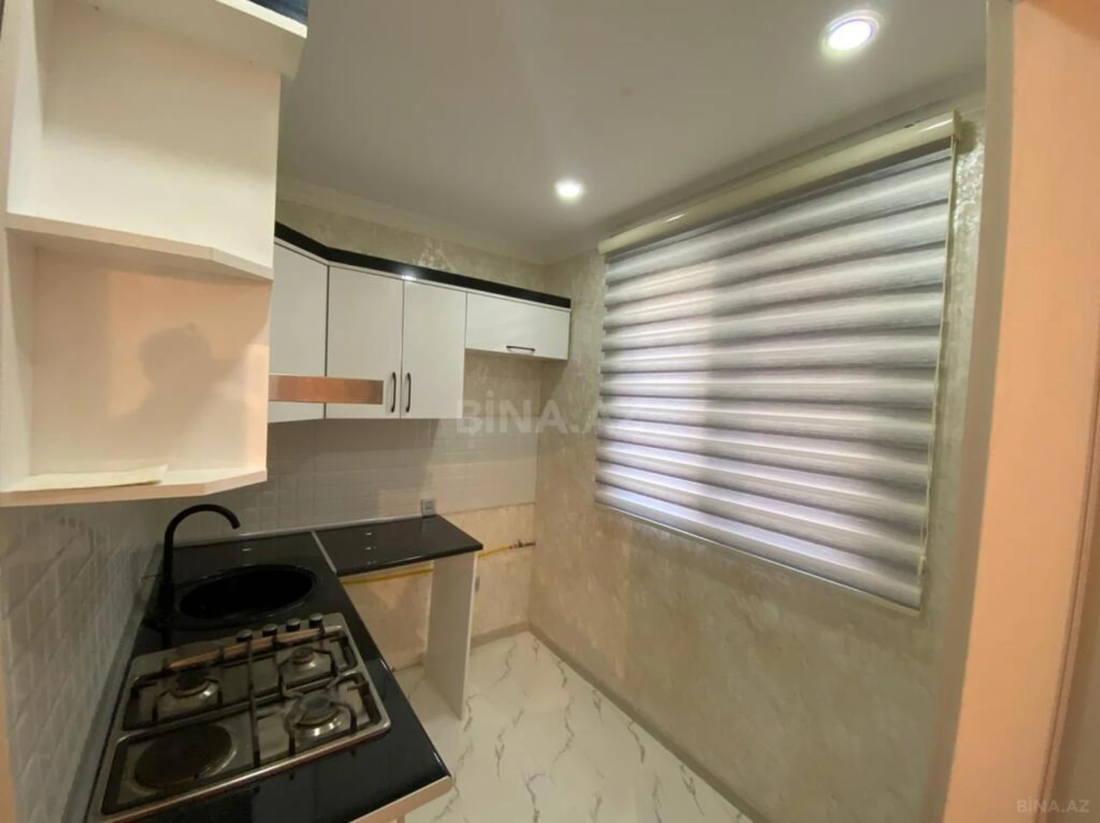 Satılır 2 otaqlı mənzil 60 m²