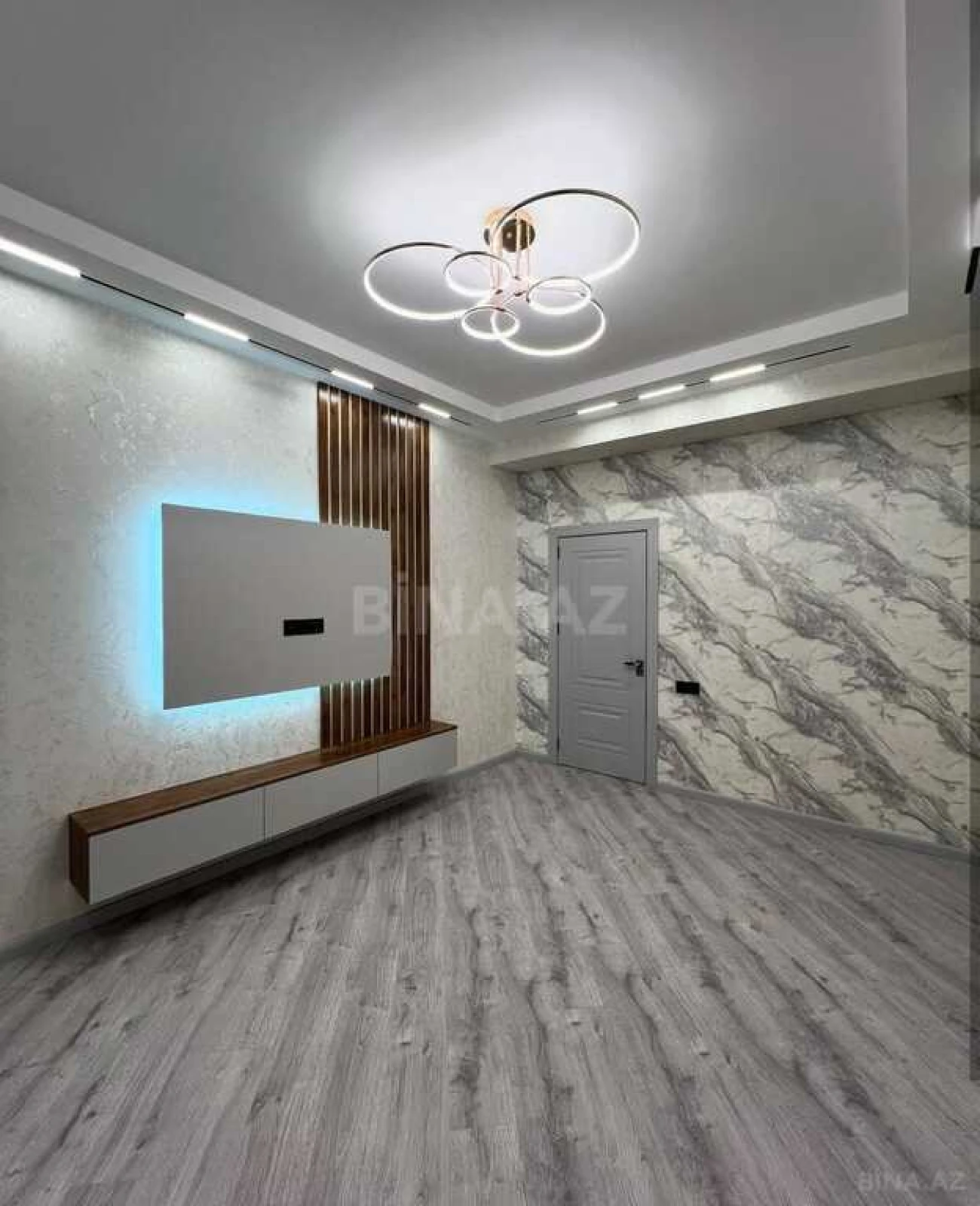 Satılır 2 otaqlı mənzil 62 m²