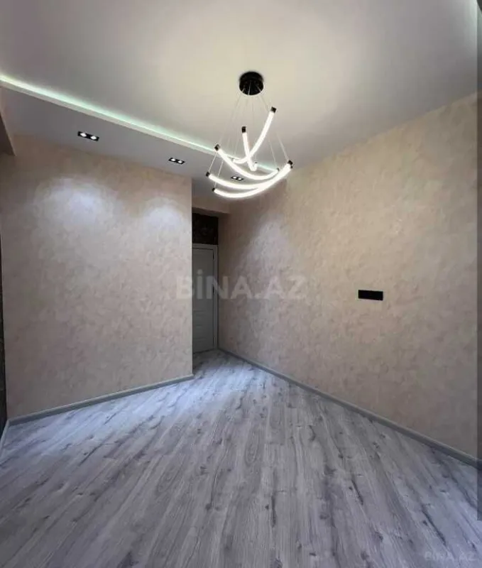 Satılır 2 otaqlı mənzil 62 m²