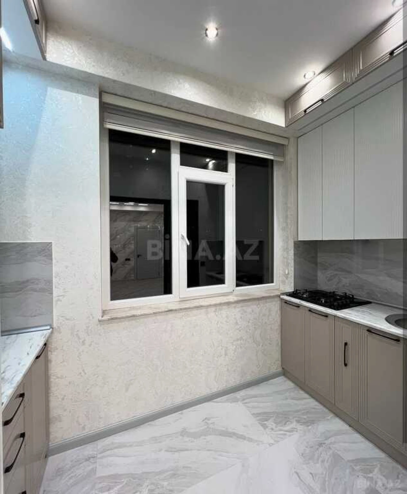 Satılır 2 otaqlı mənzil 62 m²