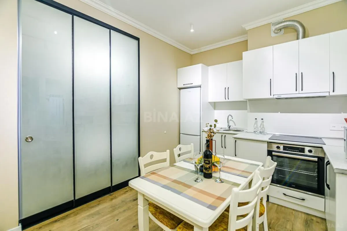 Kirayə verilir 3 otaqlı mənzil 95 m²