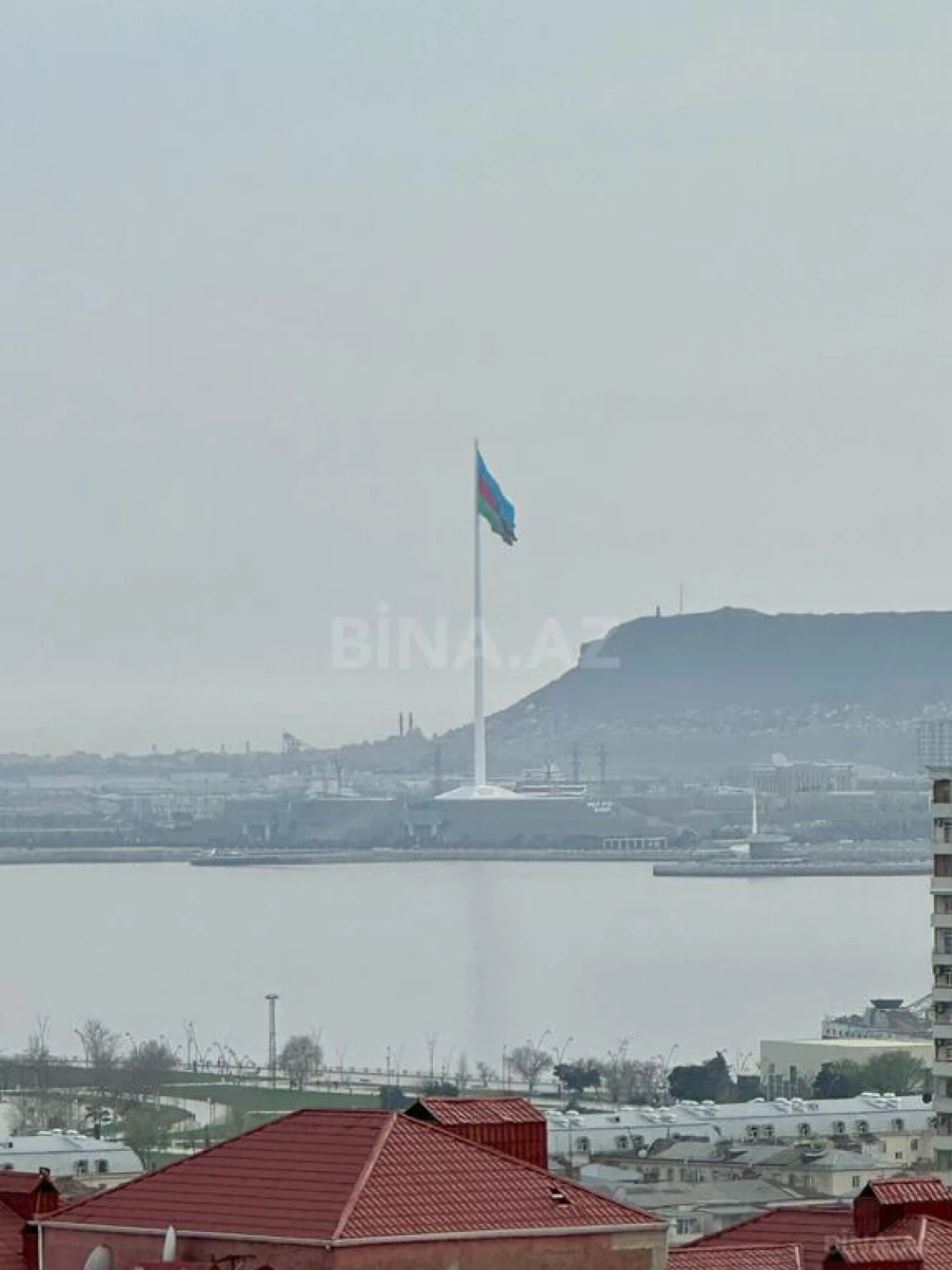 Kirayə verilir 2 otaqlı mənzil 110 m²