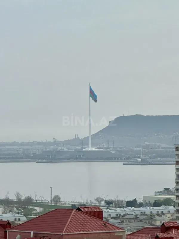 Kirayə verilir 2 otaqlı mənzil 110 m²