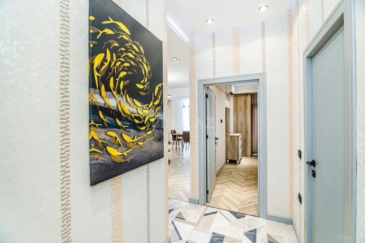 Kirayə verilir 2 otaqlı mənzil 110 m²
