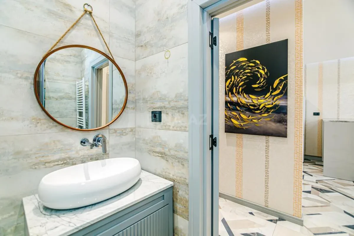 Kirayə verilir 2 otaqlı mənzil 110 m²