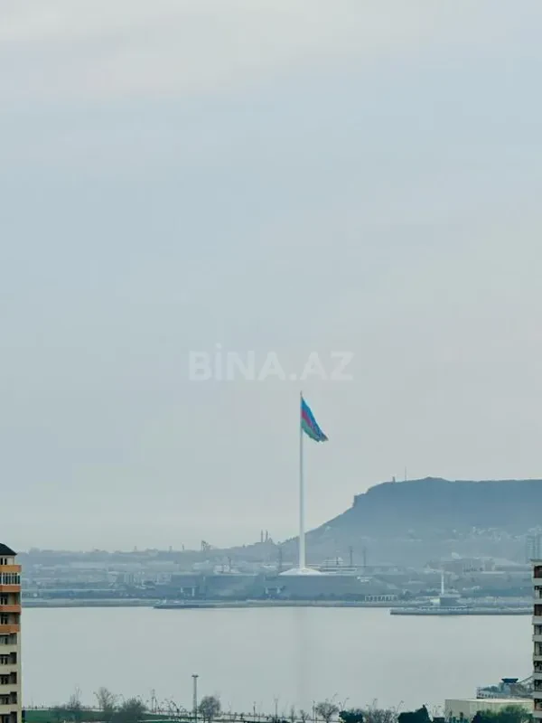 Kirayə verilir 2 otaqlı mənzil 110 m²