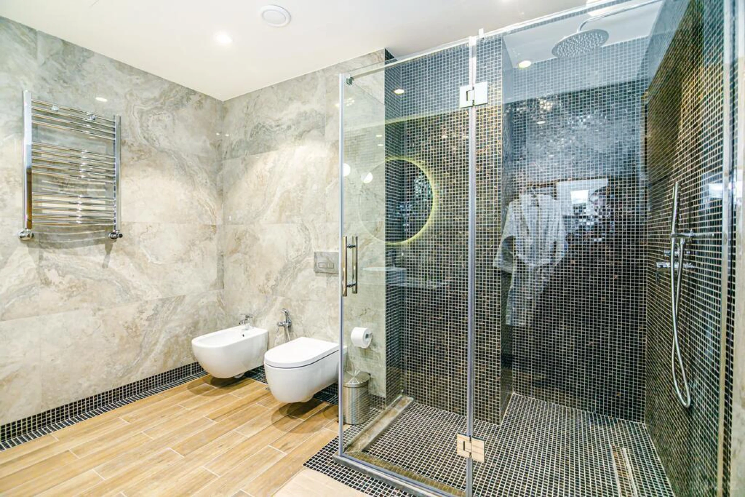 Kirayə verilir 2 otaqlı mənzil 110 m²
