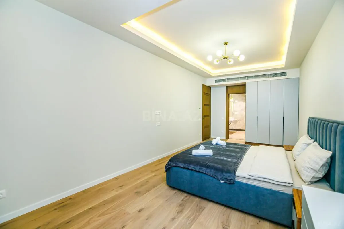 Kirayə verilir 2 otaqlı mənzil 110 m²