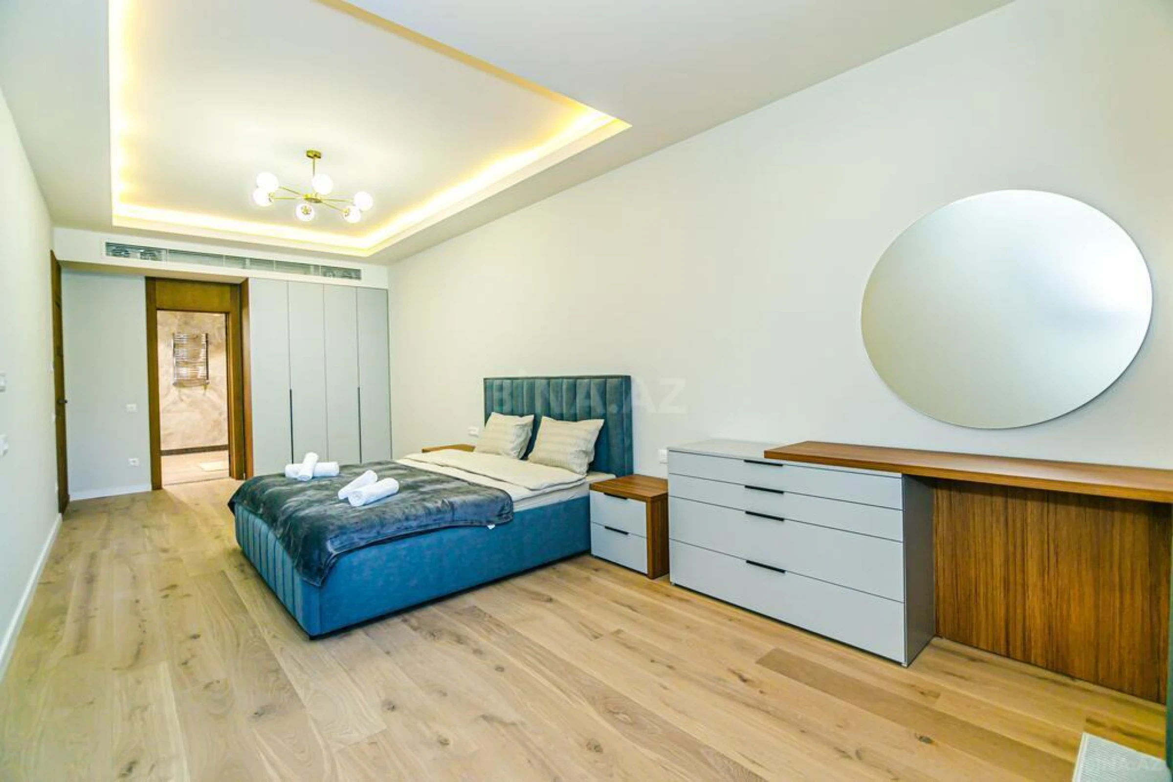 Kirayə verilir 2 otaqlı mənzil 110 m²