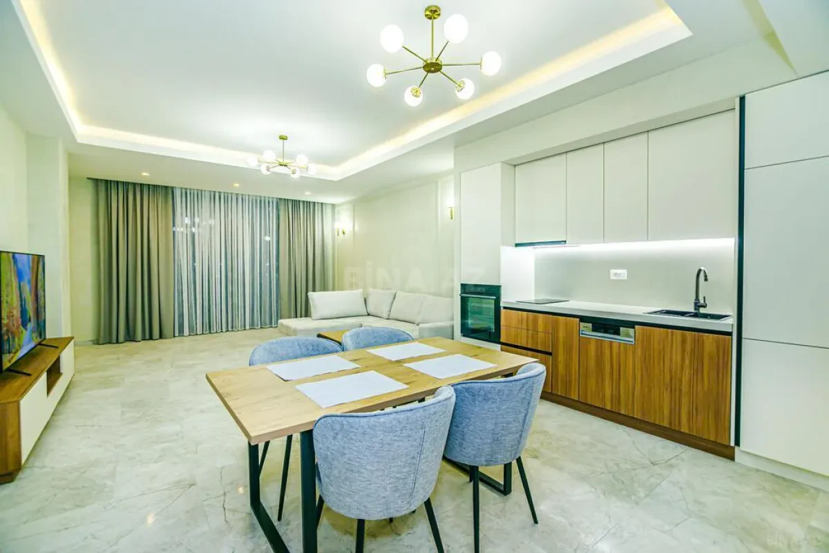 Kirayə verilir 2 otaqlı mənzil 110 m²