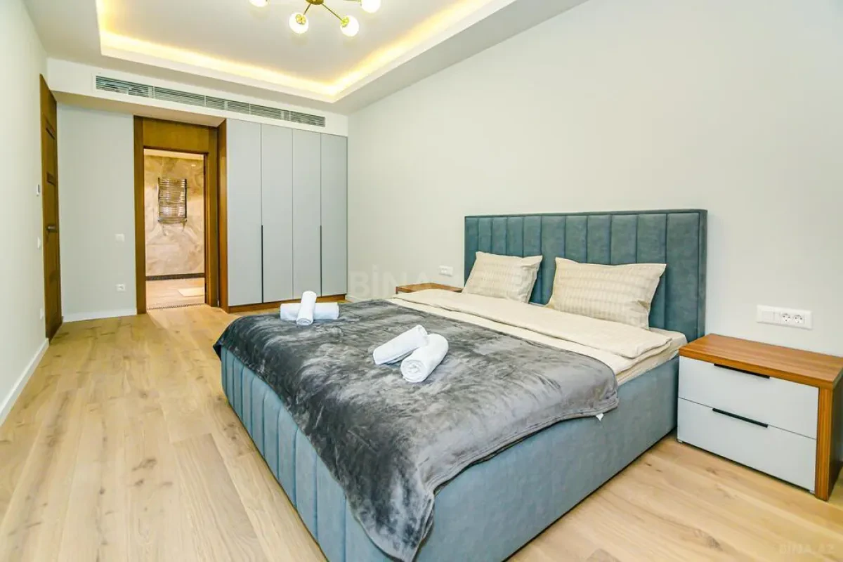 Kirayə verilir 2 otaqlı mənzil 110 m²