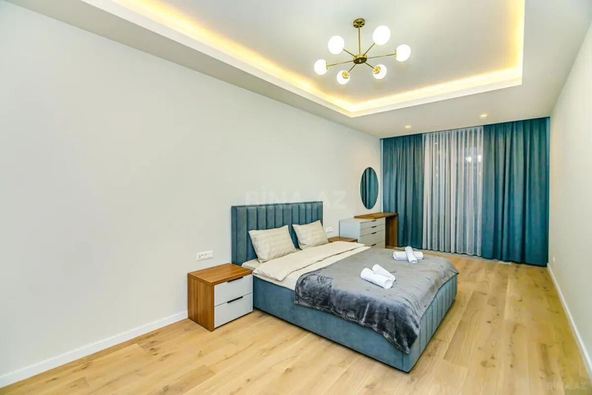 Kirayə verilir 2 otaqlı mənzil 110 m²
