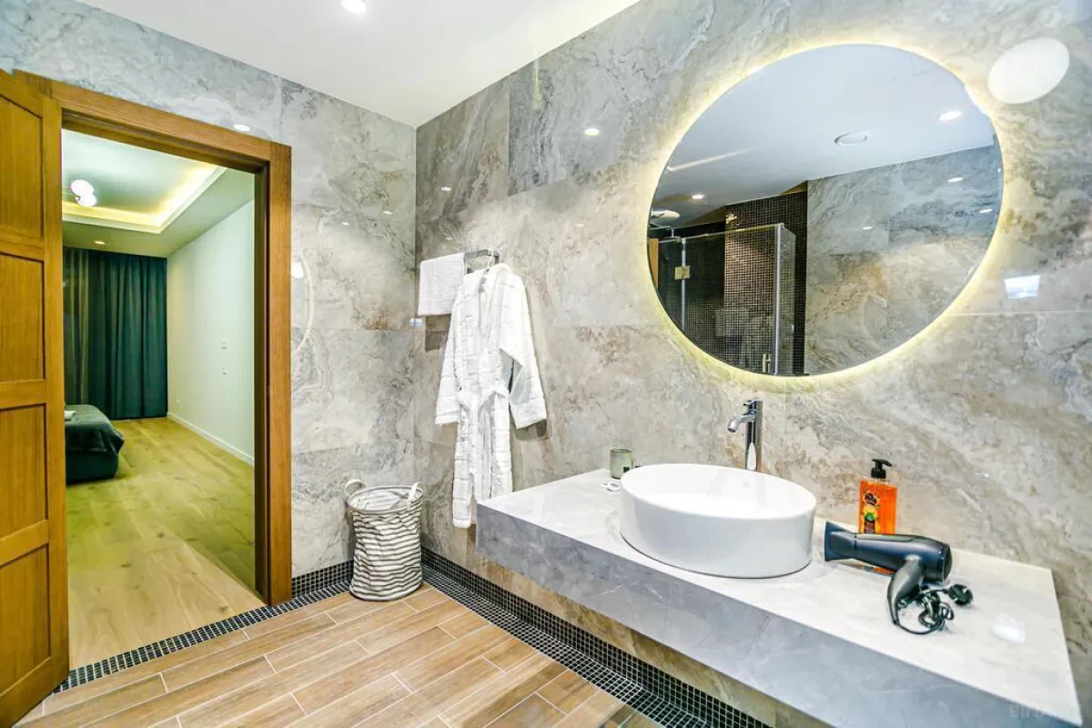 Kirayə verilir 2 otaqlı mənzil 110 m²