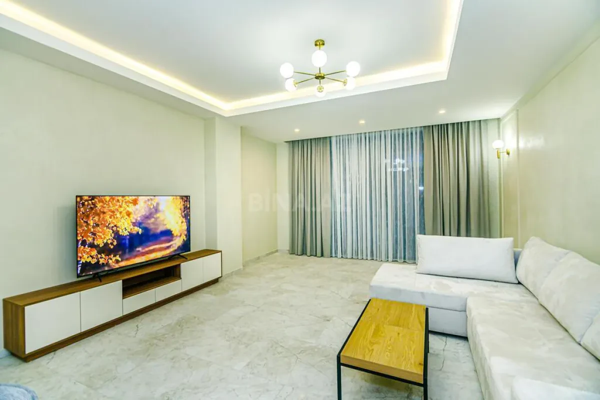 Kirayə verilir 2 otaqlı mənzil 110 m²