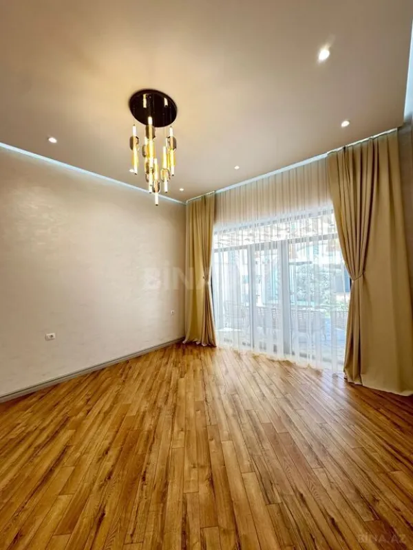 Satılır 5 otaqlı həyət evi 260 m²