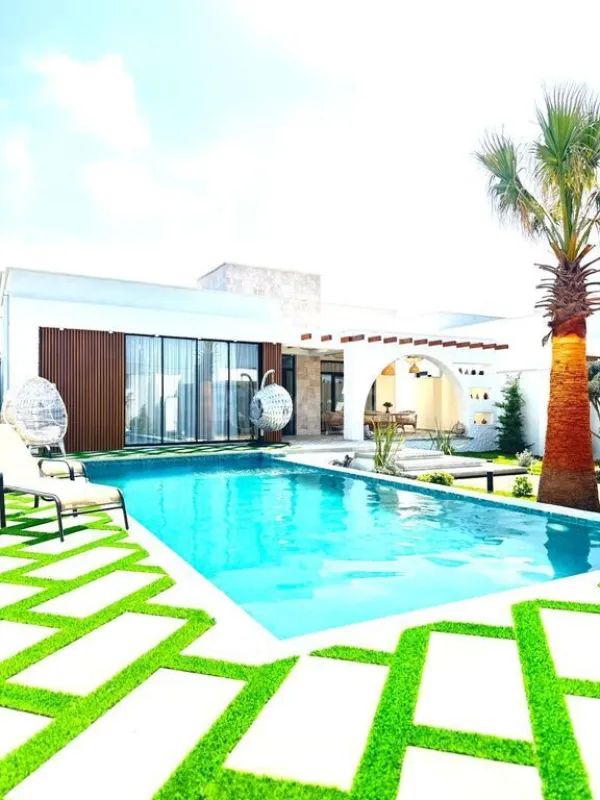 Satılır 5 otaqlı həyət evi 260 m²