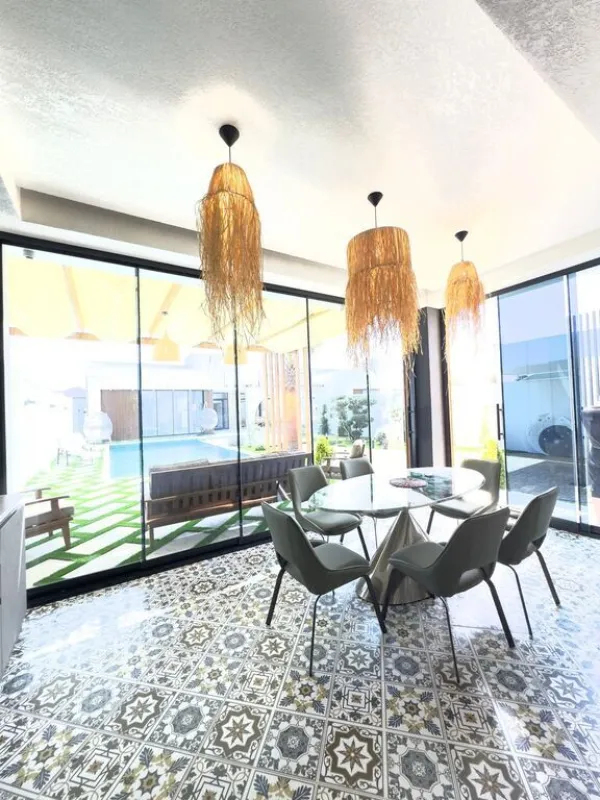 Satılır 5 otaqlı həyət evi 260 m²