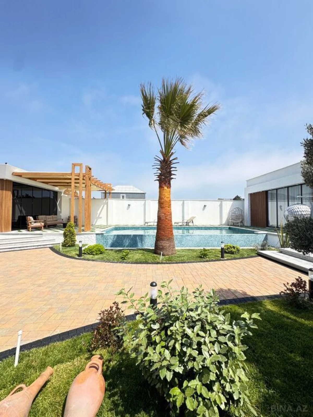 Satılır 5 otaqlı həyət evi 260 m²