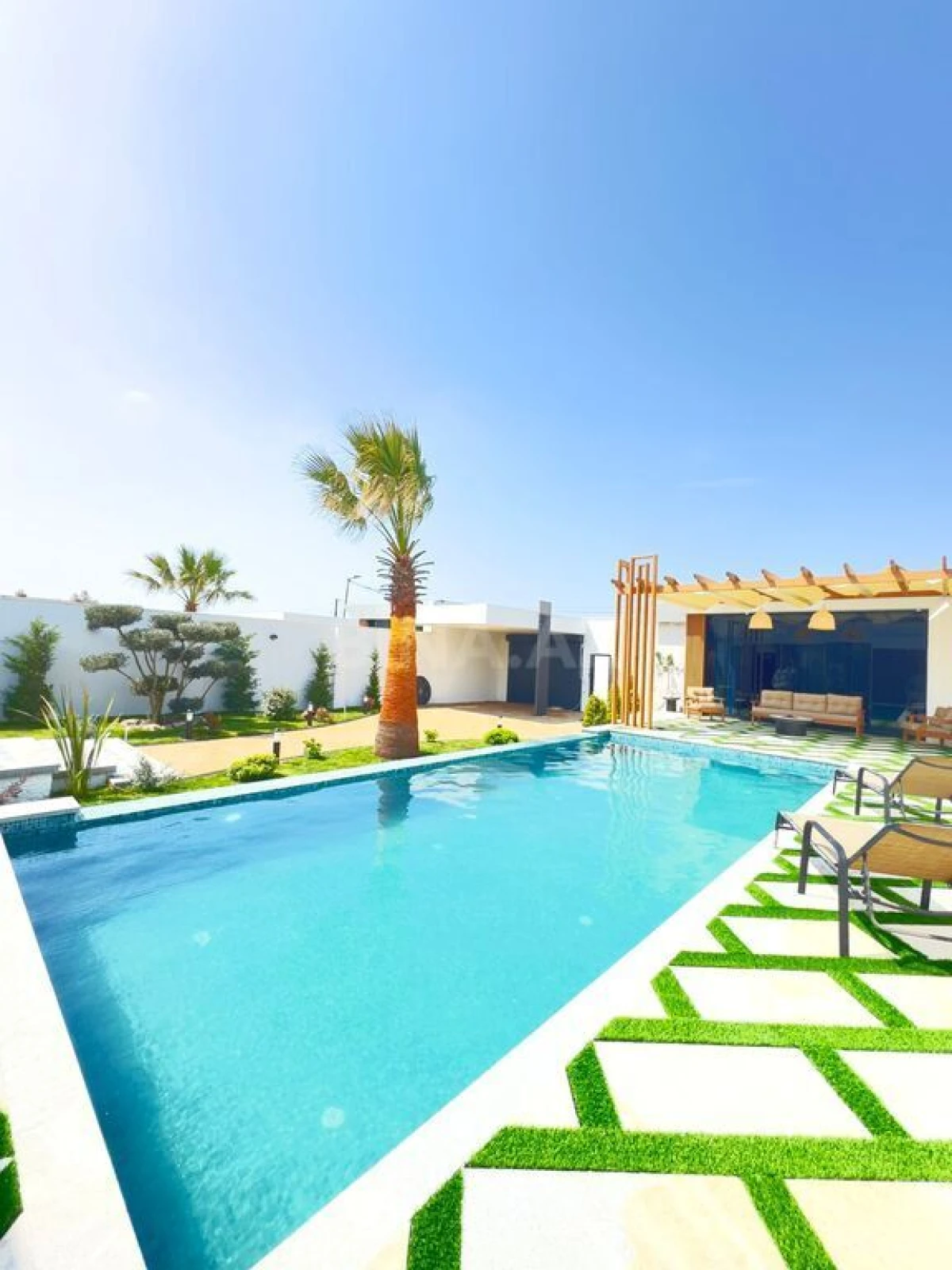 Satılır 5 otaqlı həyət evi 260 m²