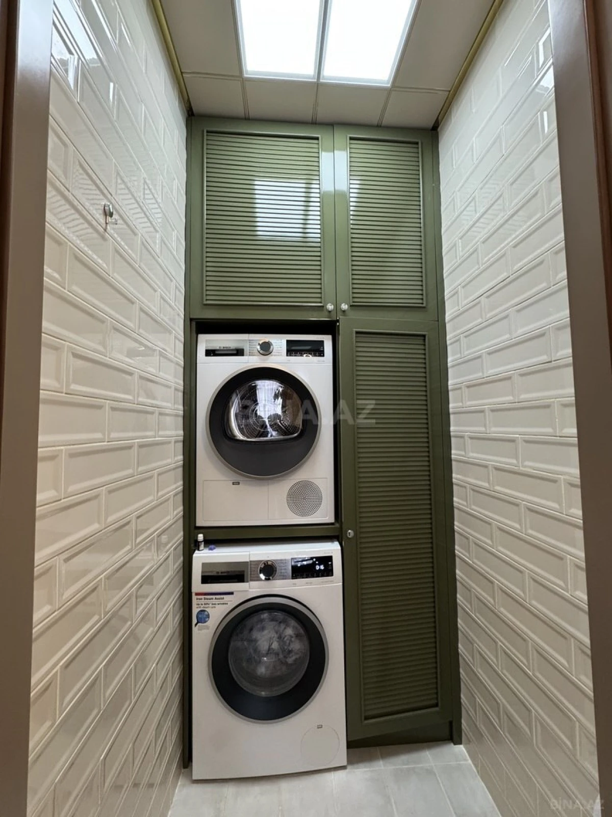 Satılır 7 otaqlı mənzil 220 m²